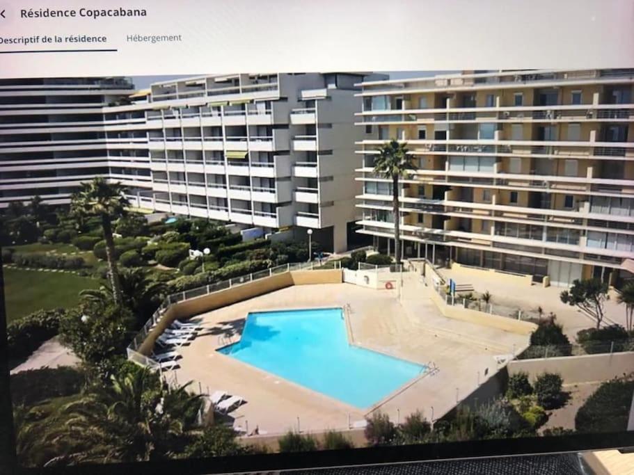 Appartement Location Les Pieds Dans L'Eau à Canet-en-Roussillon Extérieur photo